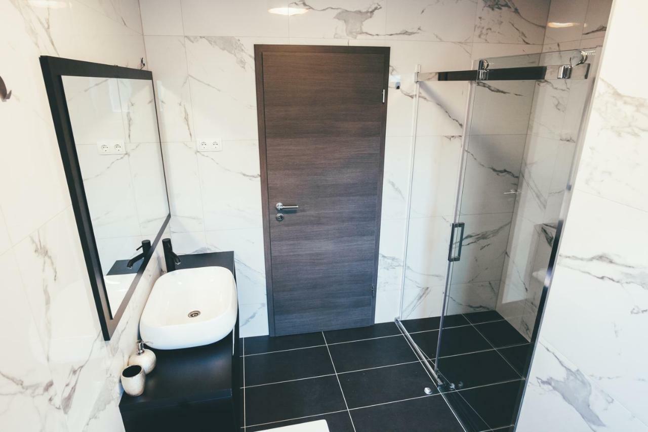 Apartments Js Bibinje Zewnętrze zdjęcie